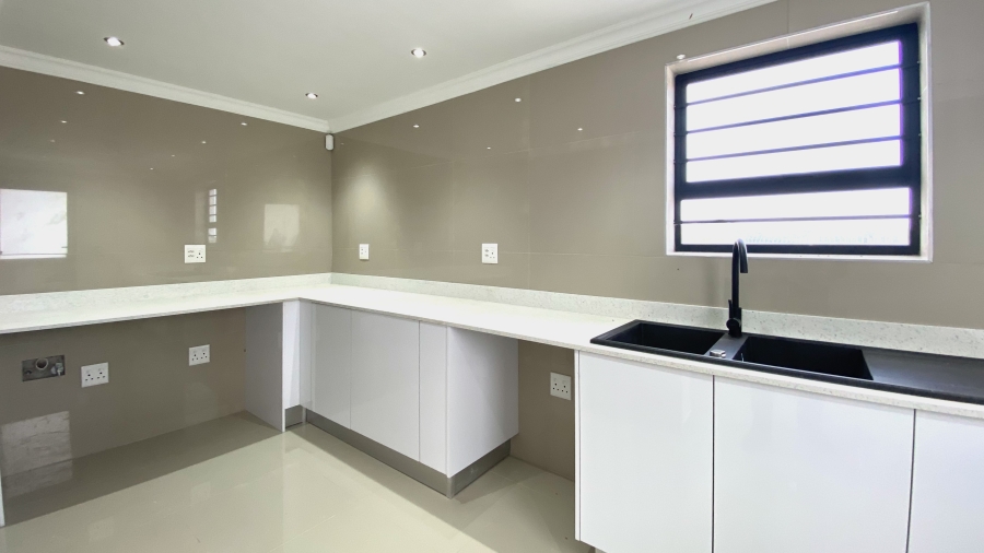 4 Bedroom Property for Sale in Britannia Bay Western Cape